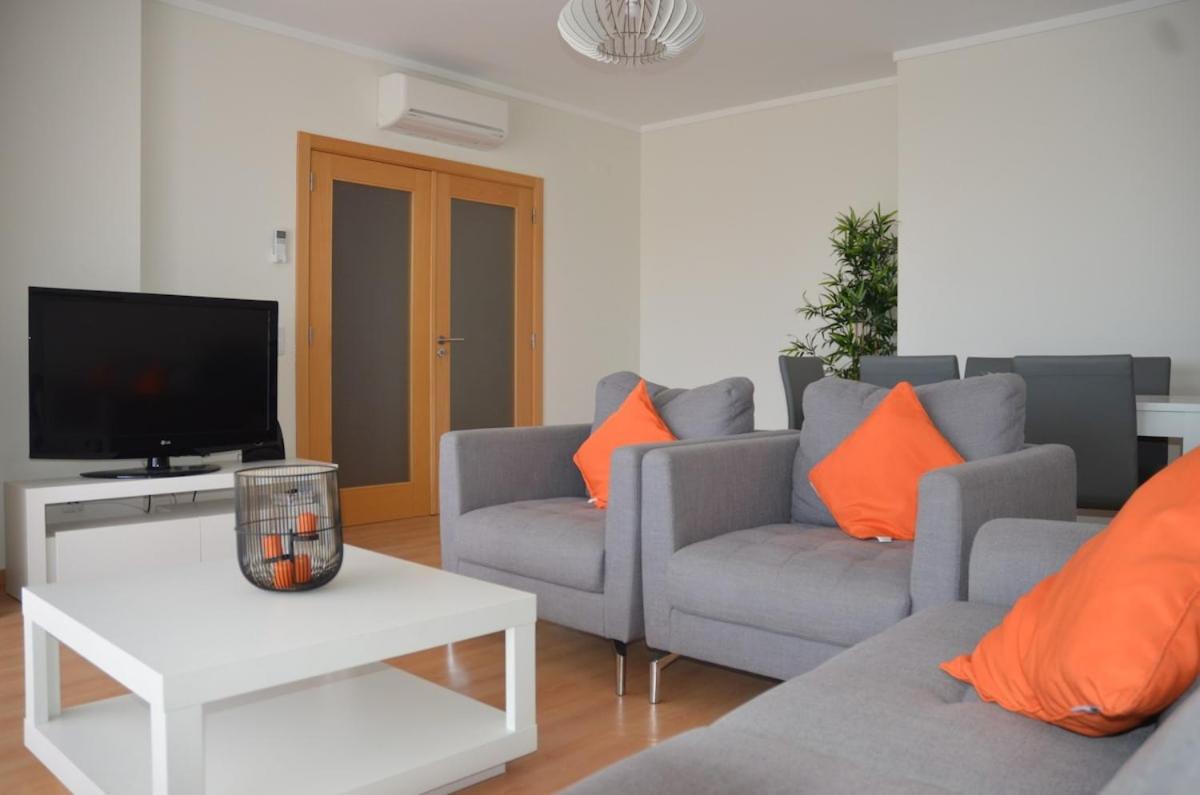 Algarve T2 Apartment With Pool And Balcony In Olhão Kültér fotó