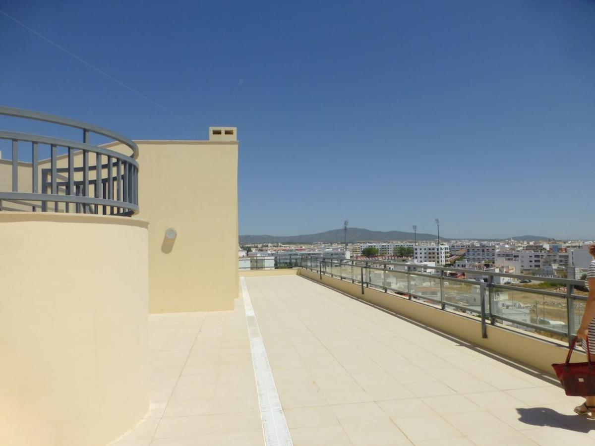 Algarve T2 Apartment With Pool And Balcony In Olhão Kültér fotó